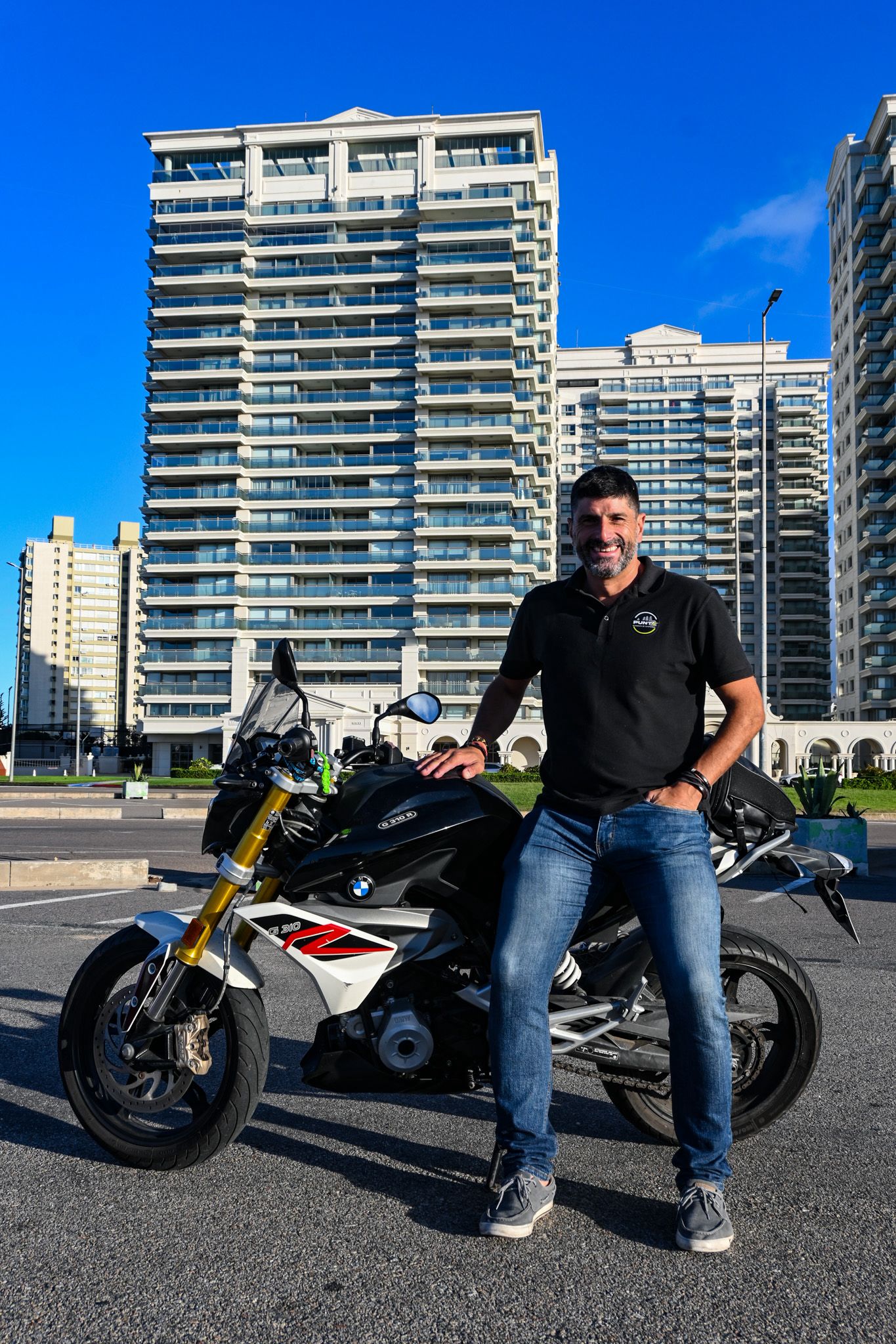 Clases de moto BMW G310 — Academia Punta